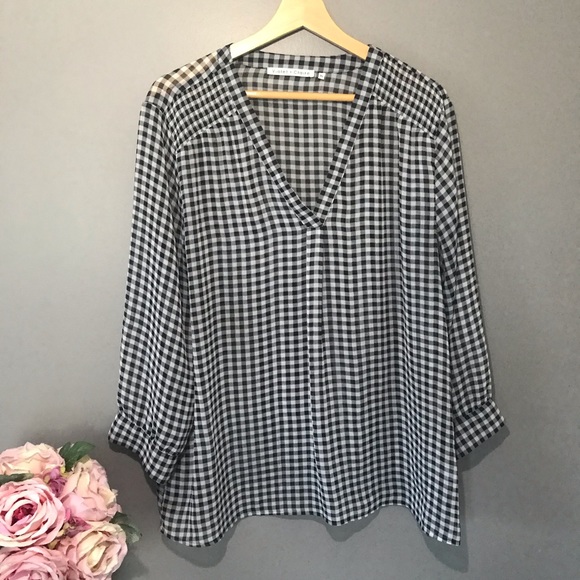 Violet & Claire Tops - Violet & Claire Blouse | sz XL ✨